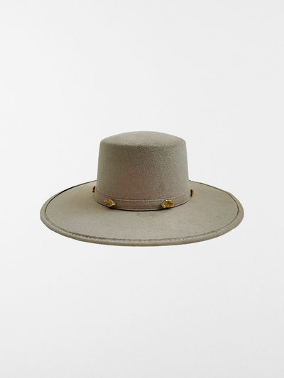 Sombrero cordobés gris claro con apliques de latón fw23/24