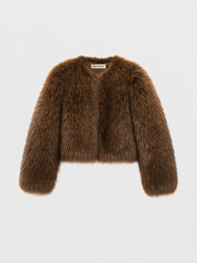 abrigo_corto_de_pelo_marrón