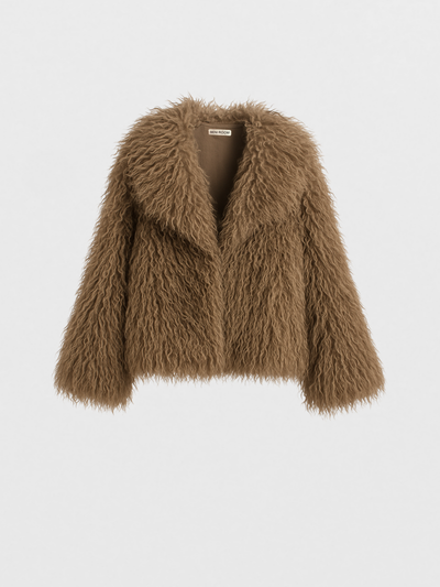 Abrigo rizado corto marrón 