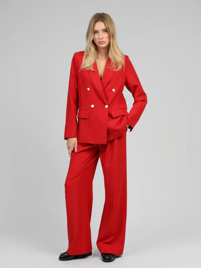 Blazer de color rojo