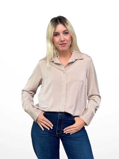 Camisa básica fluida beige 