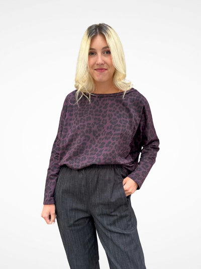 camiseta animal print morada 