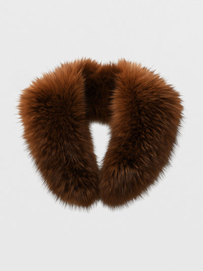  Cuello de pelo marrón