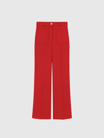 Pantalón de color rojo 